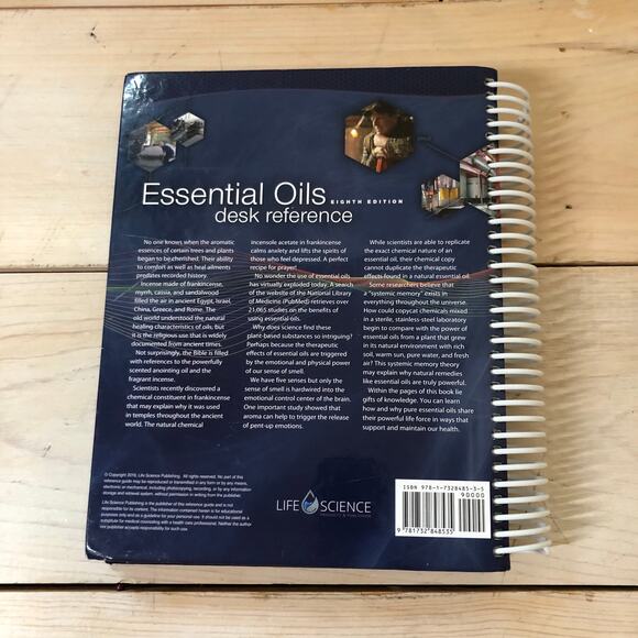 Life Science Essential Oils Desk Reference 8th Edition Great Condition - Picture 3 of 3